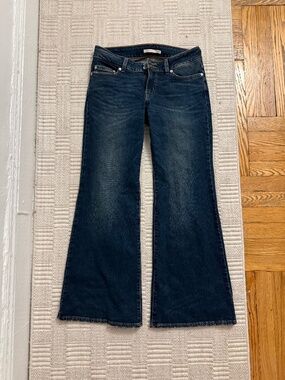 Levi’s Superlow Flare Jeans Dark Wash Low Rise Size 29 Y2K